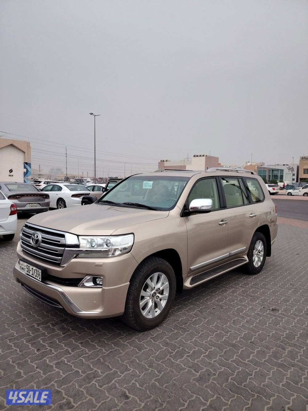 لاندGXR الساير ٢٠١٧ ماشي١٦٤ الف1