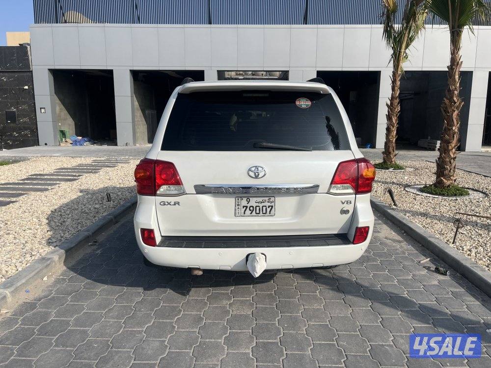 للبيع لاند كروزر موديل20142
