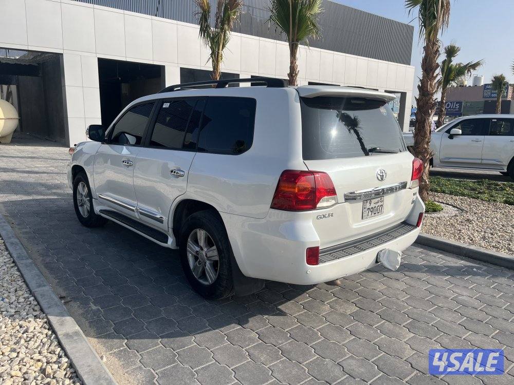 للبيع لاند كروزر موديل20143