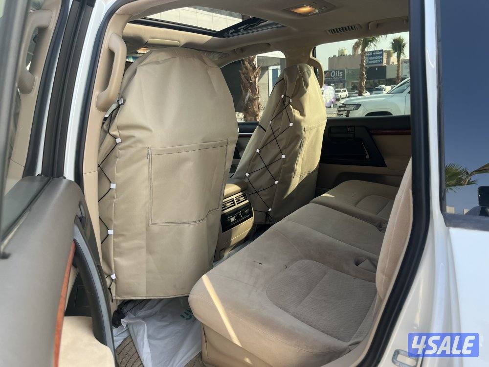 للبيع لاند كروزر موديل20144