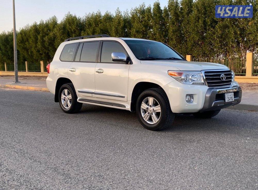 للبيع جيب لاندكروزر/ 2014 GXR GXR 9 سلندر0