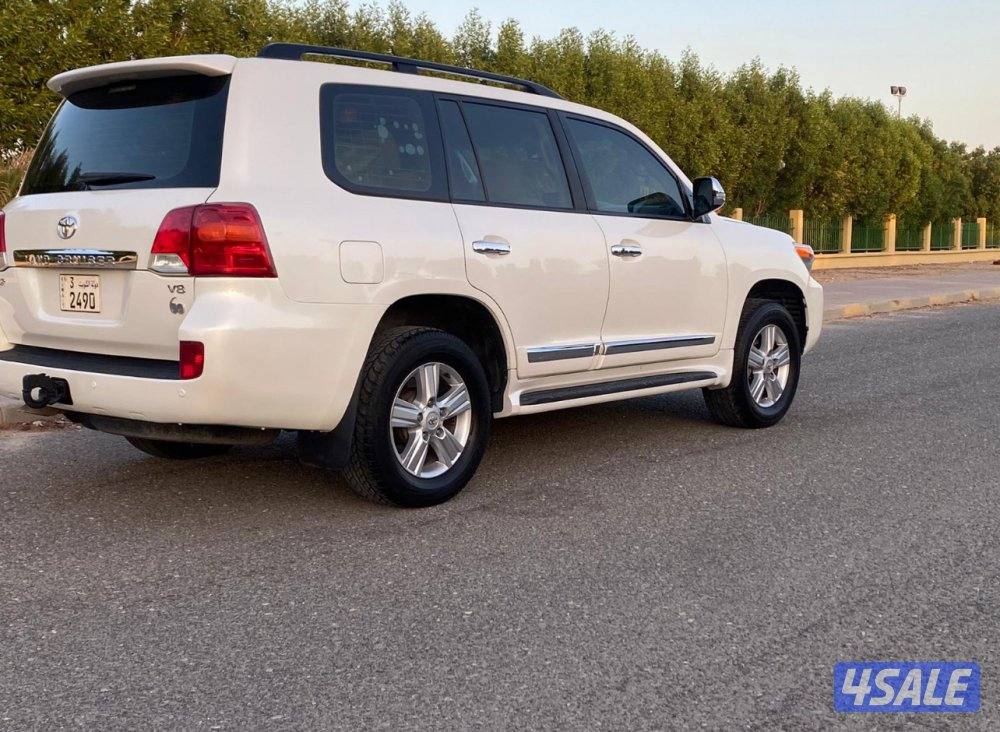 للبيع جيب لاندكروزر/ 2014 GXR GXR 9 سلندر5