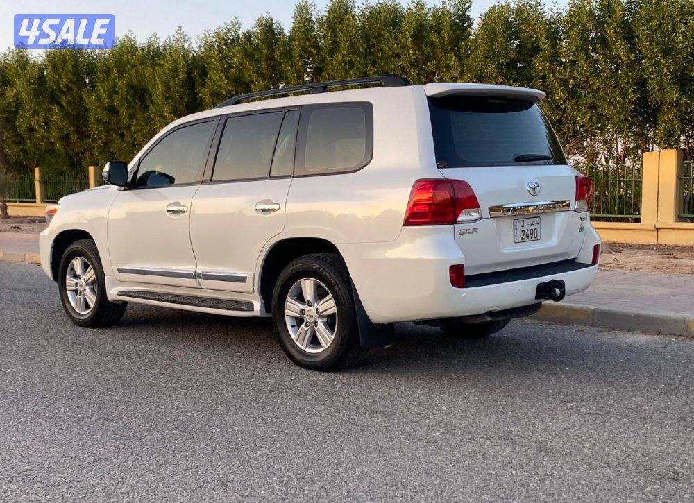 للبيع جيب لاندكروزر/ 2014 GXR GXR 9 سلندر4