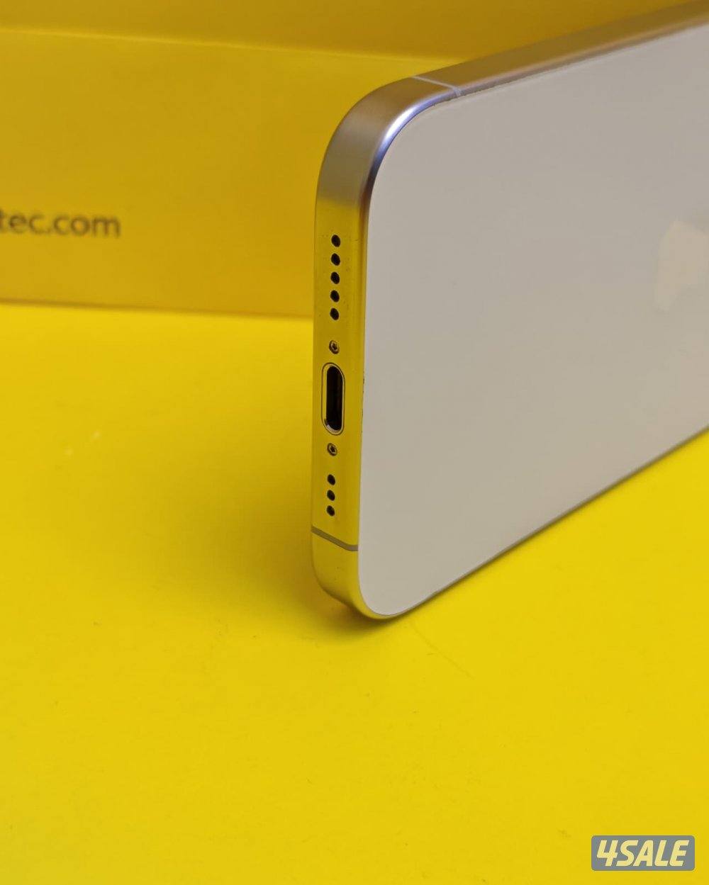 ايفون 15 برو – 256GB – فضي تيتانيوم – 87٪ iPhone 15 Pro 256GB Silver2