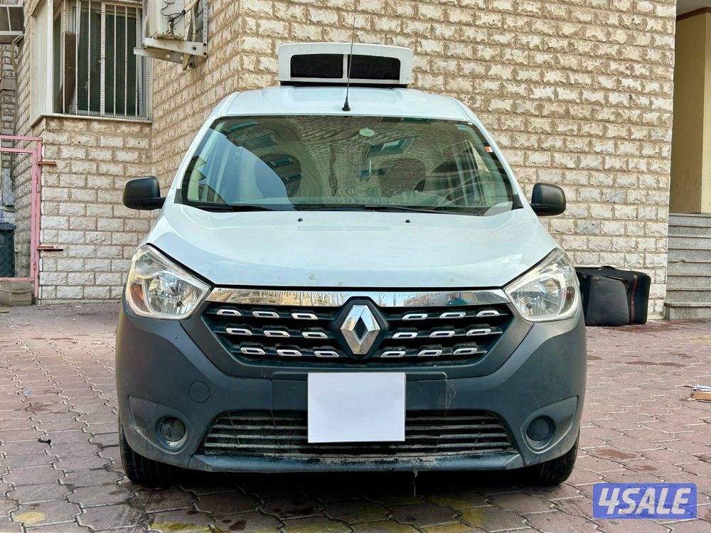 للبيع رينو دوكر ثلاجة مغلقة /20220