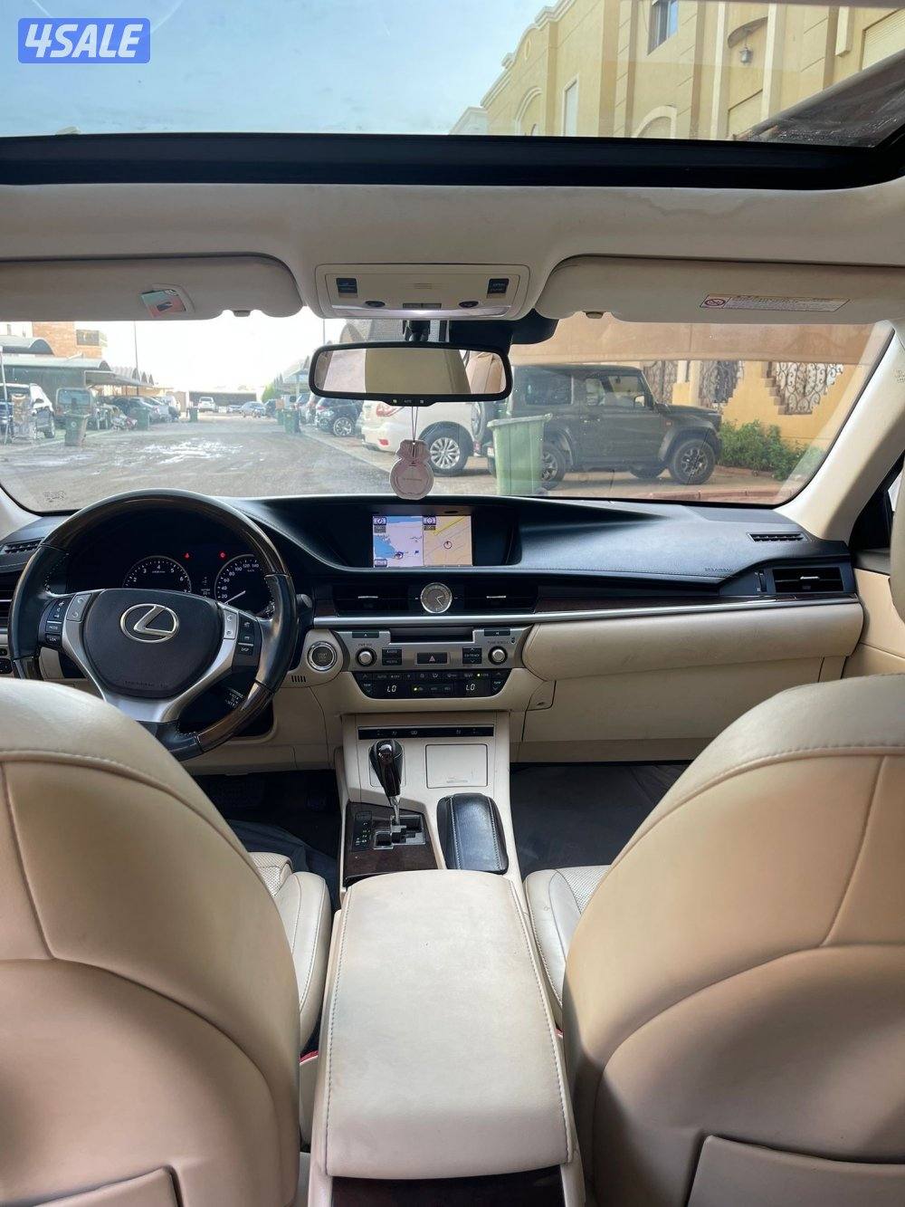 لكزس موديل 2013 شرط الفحص يوجد اصباغ ماشي 187 الف 6 سلندر2