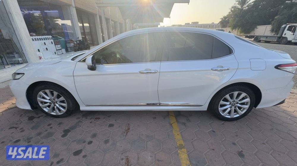 260,000 km كامري 2019 GLE0