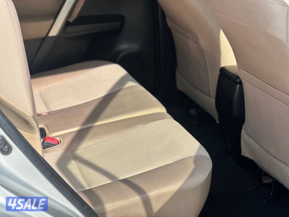 للبيع تويوتا راف فور ماشي ١٥٦ الف كيلو5