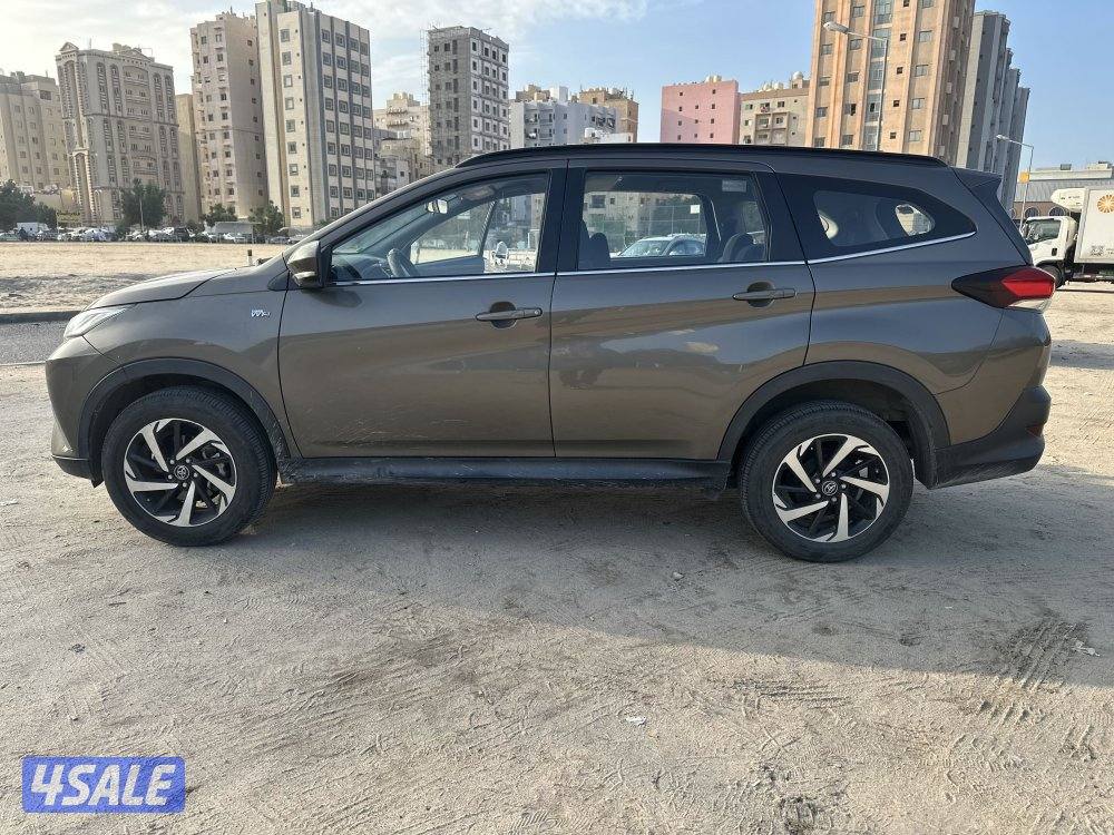 تويوتا رش 2020 بحالة ممتازة جدا1