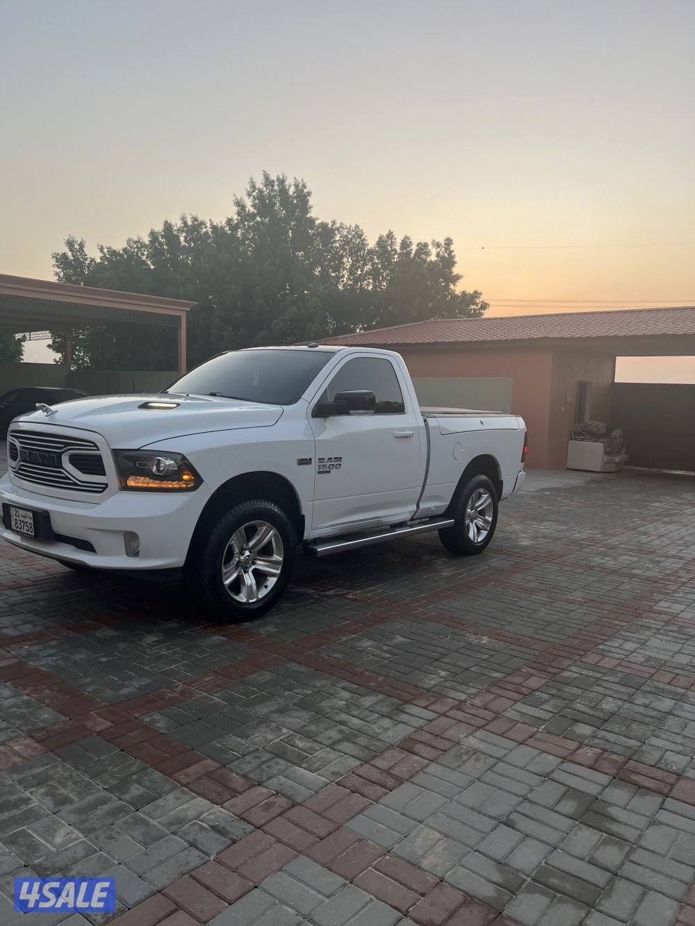 رام 1500 موديل 2019 سبورت 4x4 ماشي ١٩١٠٠٠ الف شرط الفحص1