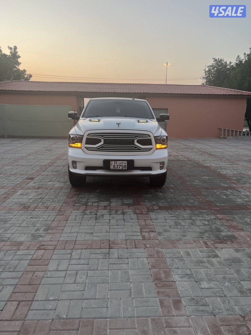 رام 1500 موديل 2019 سبورت 4x4 ماشي ١٩١٠٠٠ الف شرط الفحص4