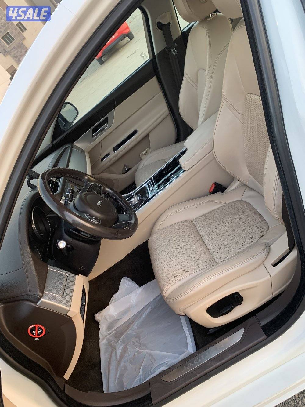 SAL CAR JAGUAR -XF -2016-km1143