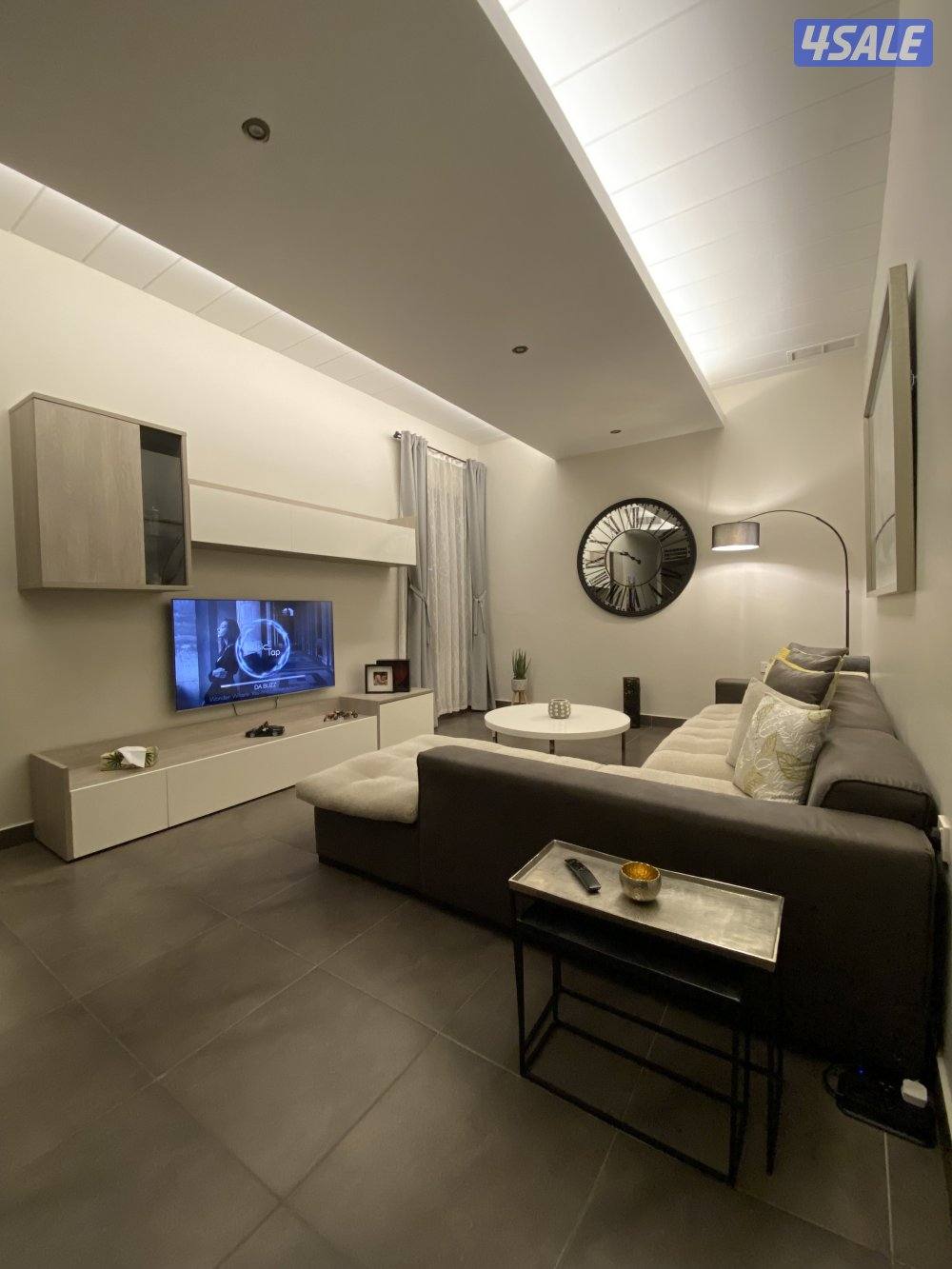 Modern Entertainment Center / TV Wall Unit for Sale3