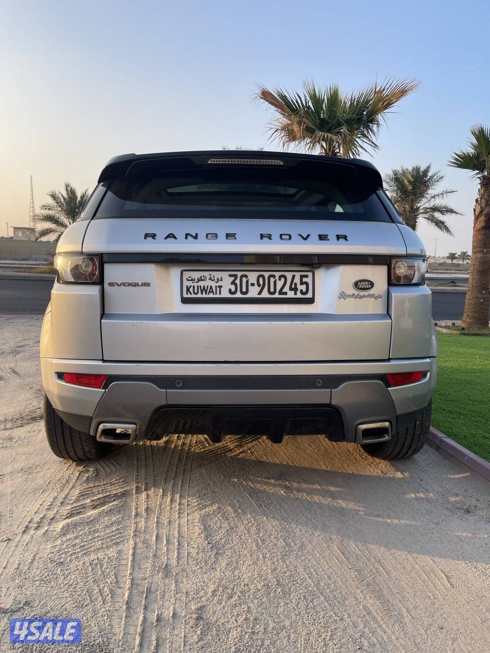 للبيع رينج روفر ايفوك(برستيج) الدرجه الاولي اعلي مواصفات عداد 126كم0