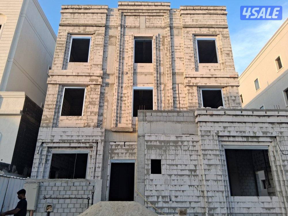 Almunium doors windows rolling shutter and Carpentery work and repai7