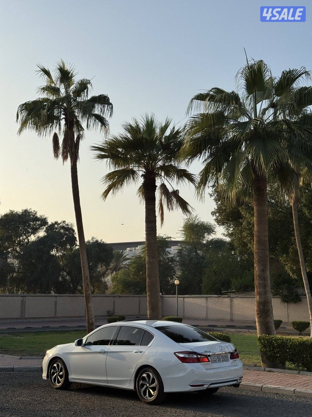 للبيع هوندا اكورد موديل 2017 اربعه سلندر فتحه2