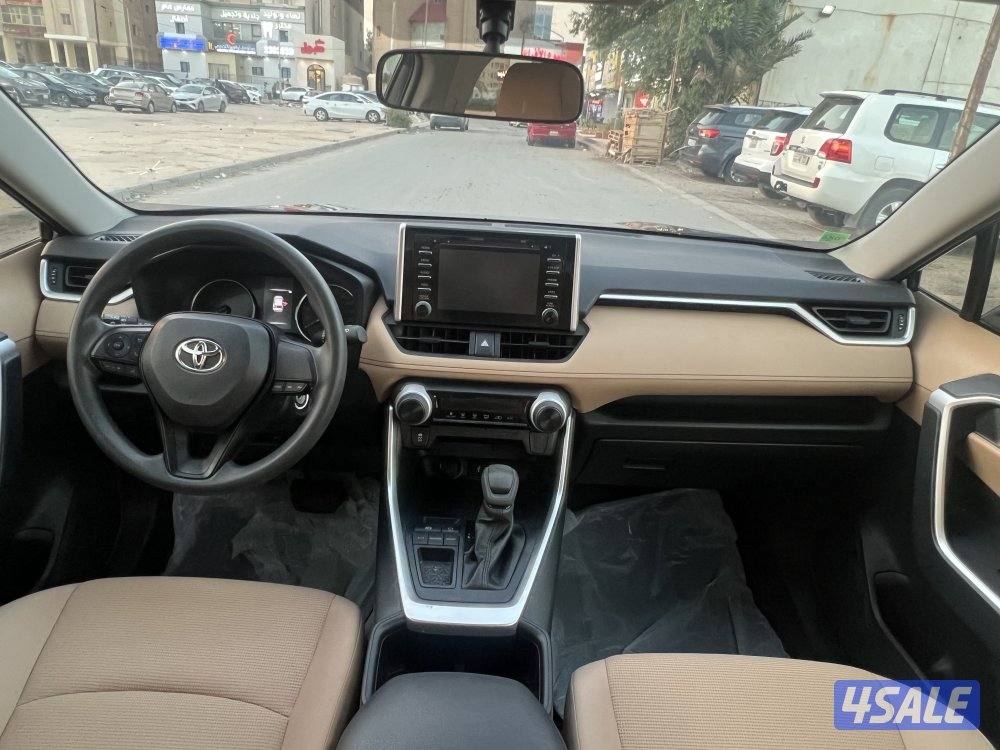 تويوتا راف - ماشي فقط 29 - موديل 20227