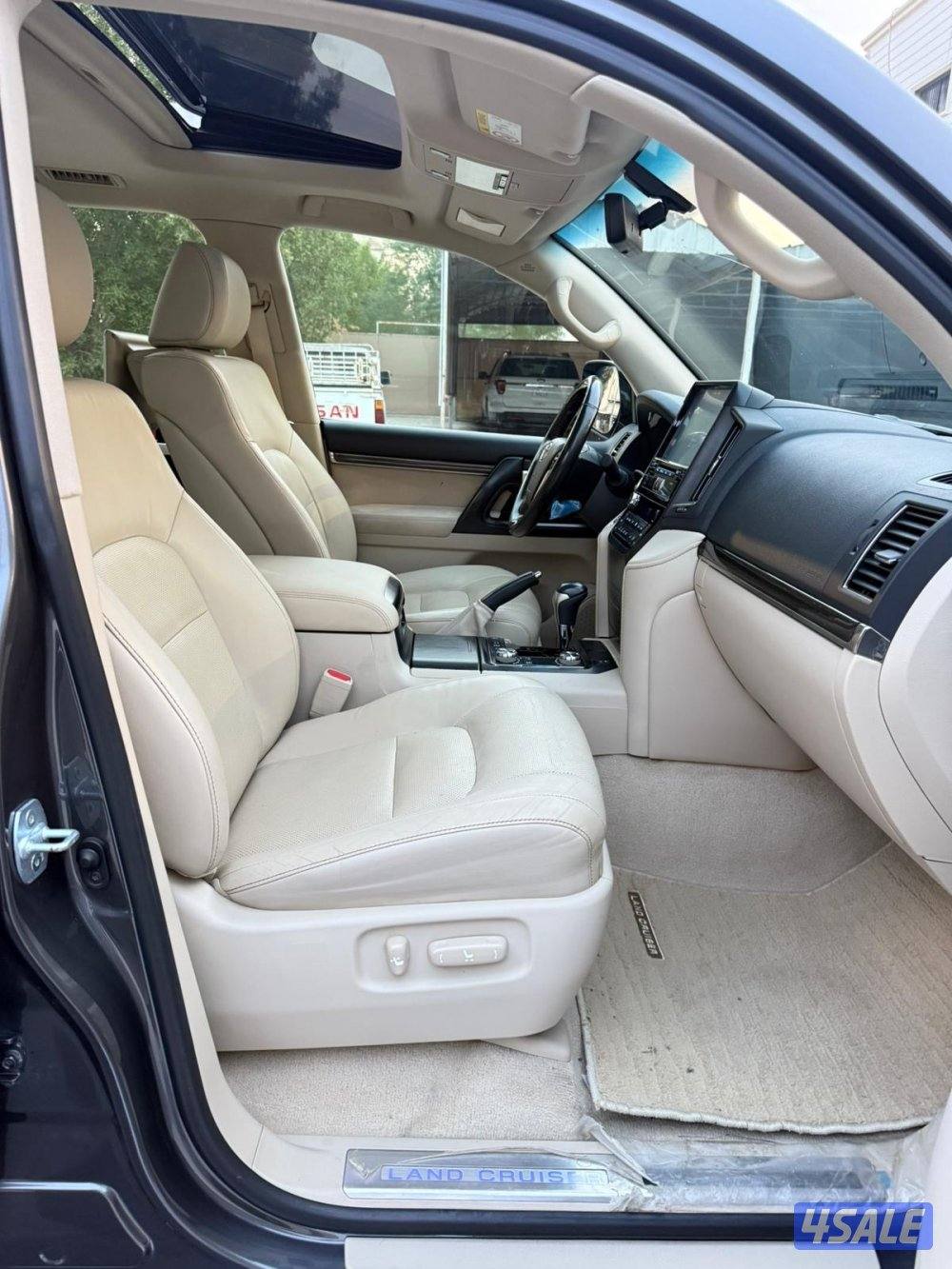 لاند كروزر12