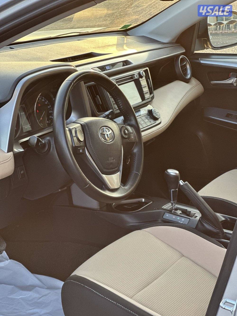 تويوتا- راف 4 2018 عداد 90 صبغ الوكالة6