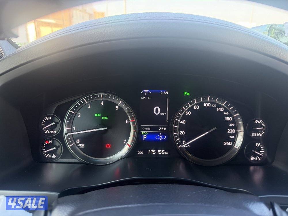 للبيع جيب LX570 black4