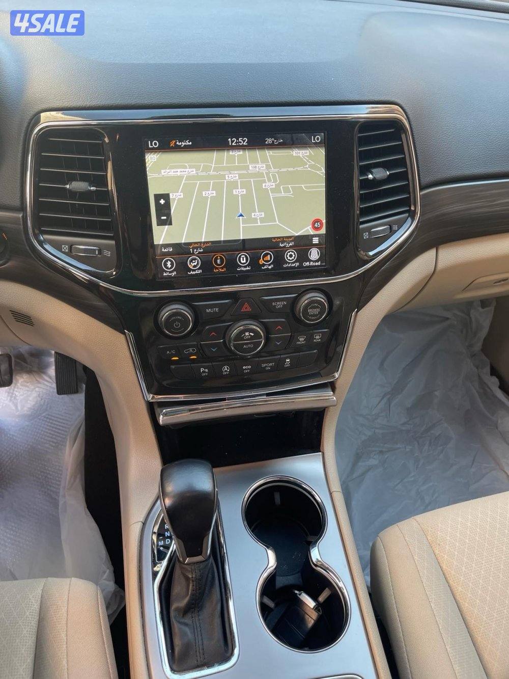 للبيع جراند شيروكي 2021 لاريد5