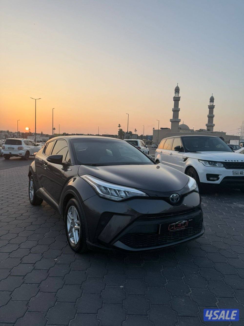 النشاما لبيع شراء السيارات تويوتا CHR0