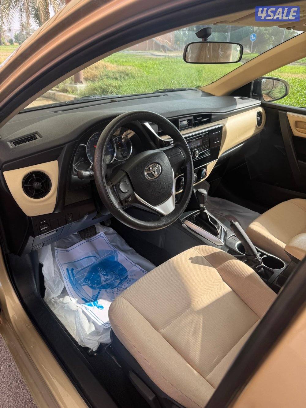 كورولا بحاله ممتازه عداد (76) الف كم فقط6