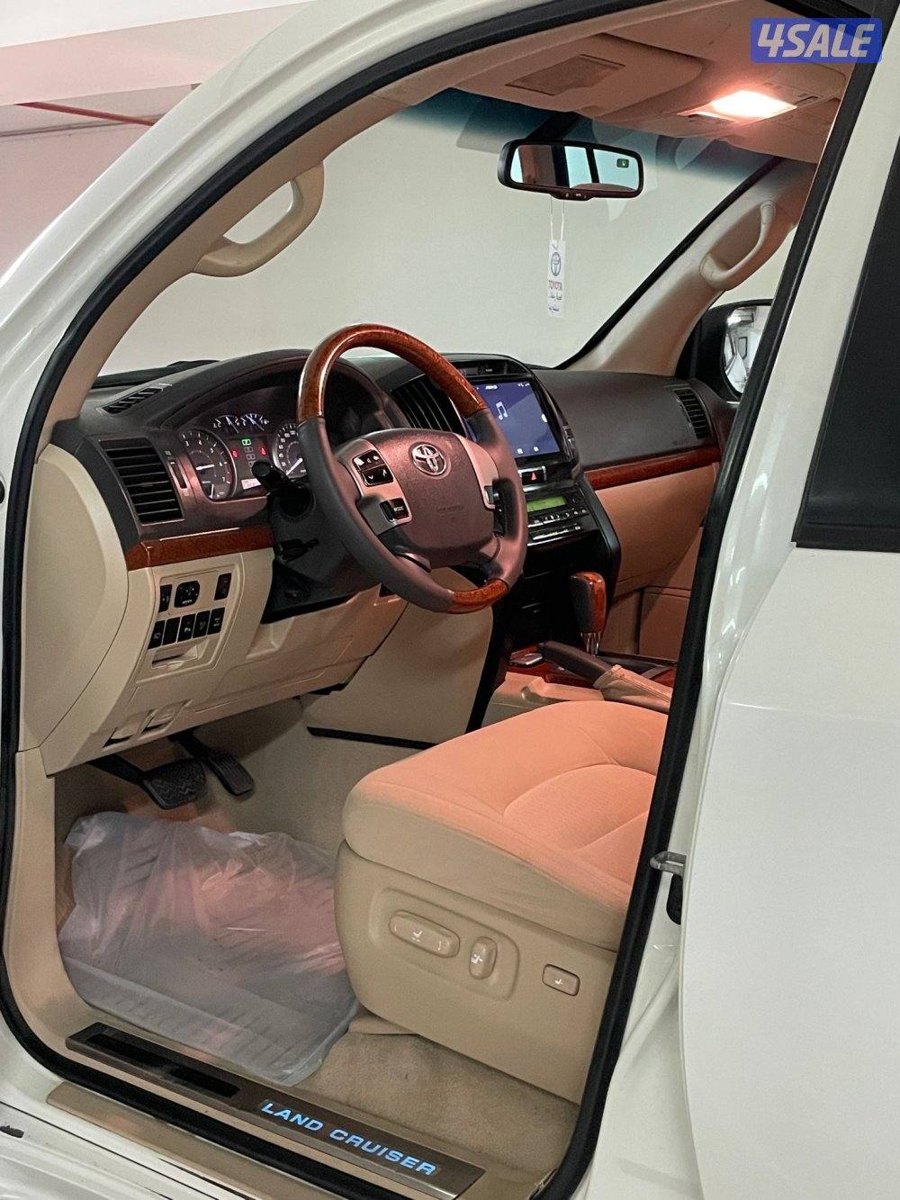 لاند كروزر السـاير GXR 201314