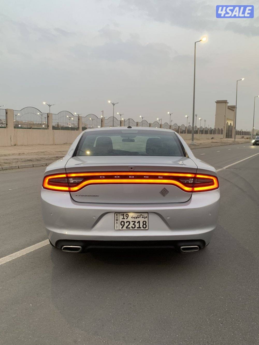 للبيع دوج شارجر2