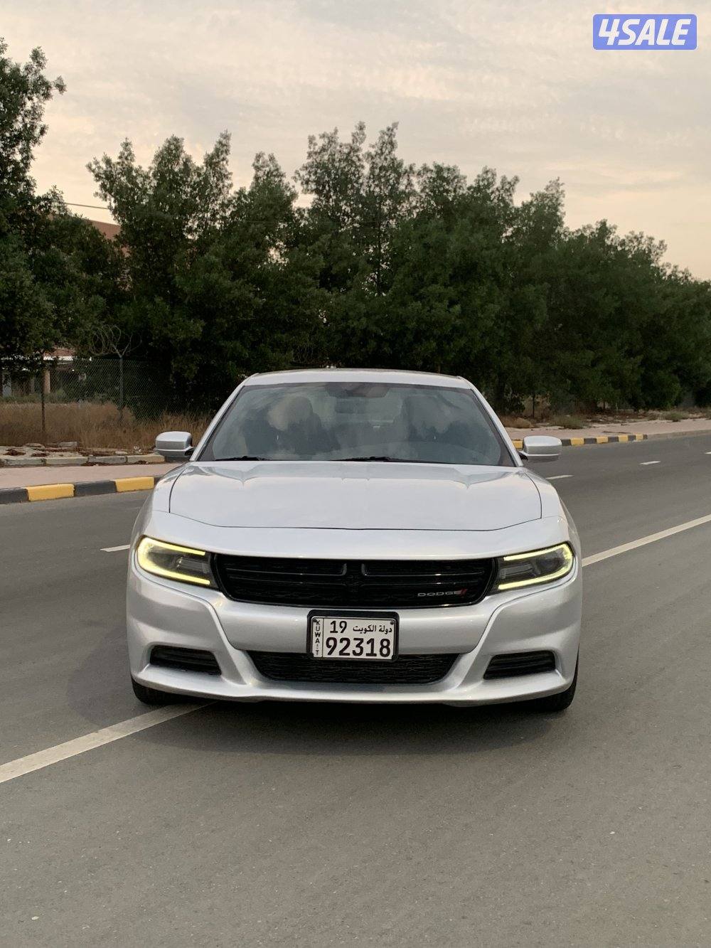 للبيع دوج شارجر4