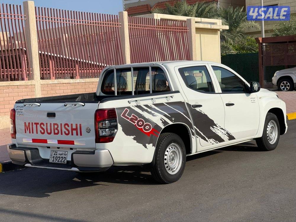 وانيت ميتسوبيشي L200 قير عادي موديل 2022 ماشي 16 الف صبغ الوكالة1