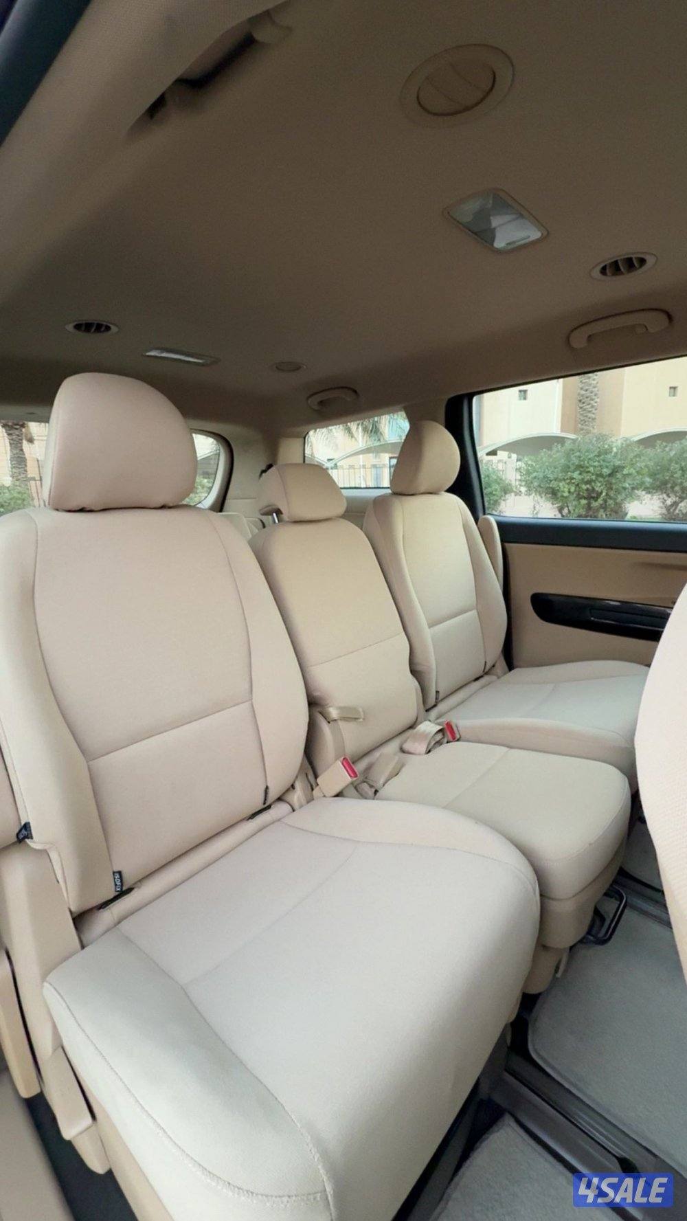 كيا كرنفال بحاله ممتازه5