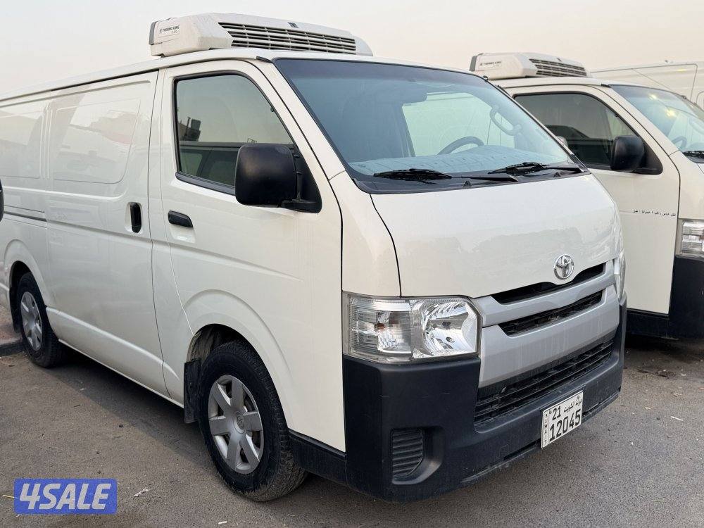 تأجير باصات مقفل وثلاجة وركاب0