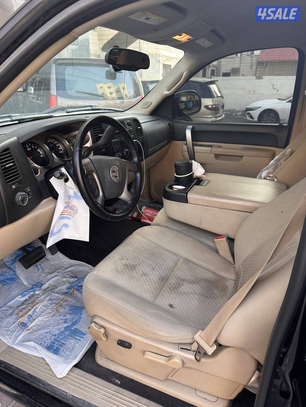 للبيع سييرا 2011 ماشي 245 الف السياره ما تحتاج شي ومكيف بارد مافي دبل2