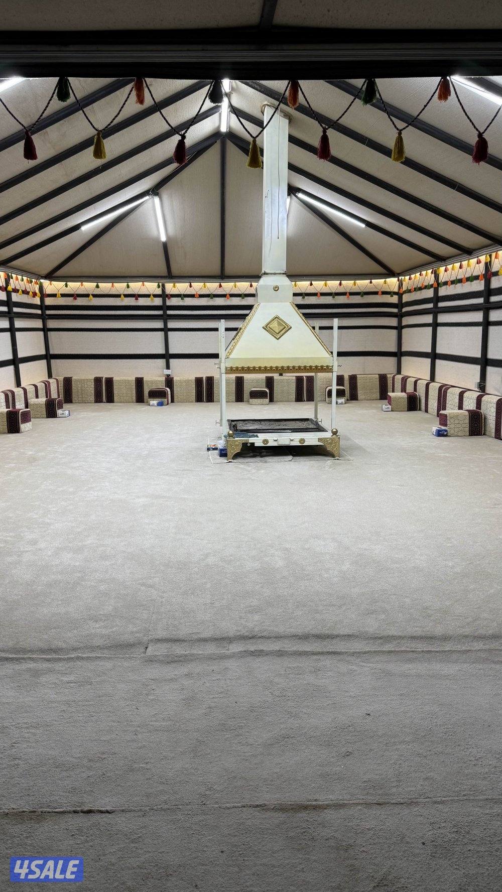 للبيع بيت شعر مقاس 7/10 مع كامل اغراضه فك وتركيب الموقع الهجن للعلم0