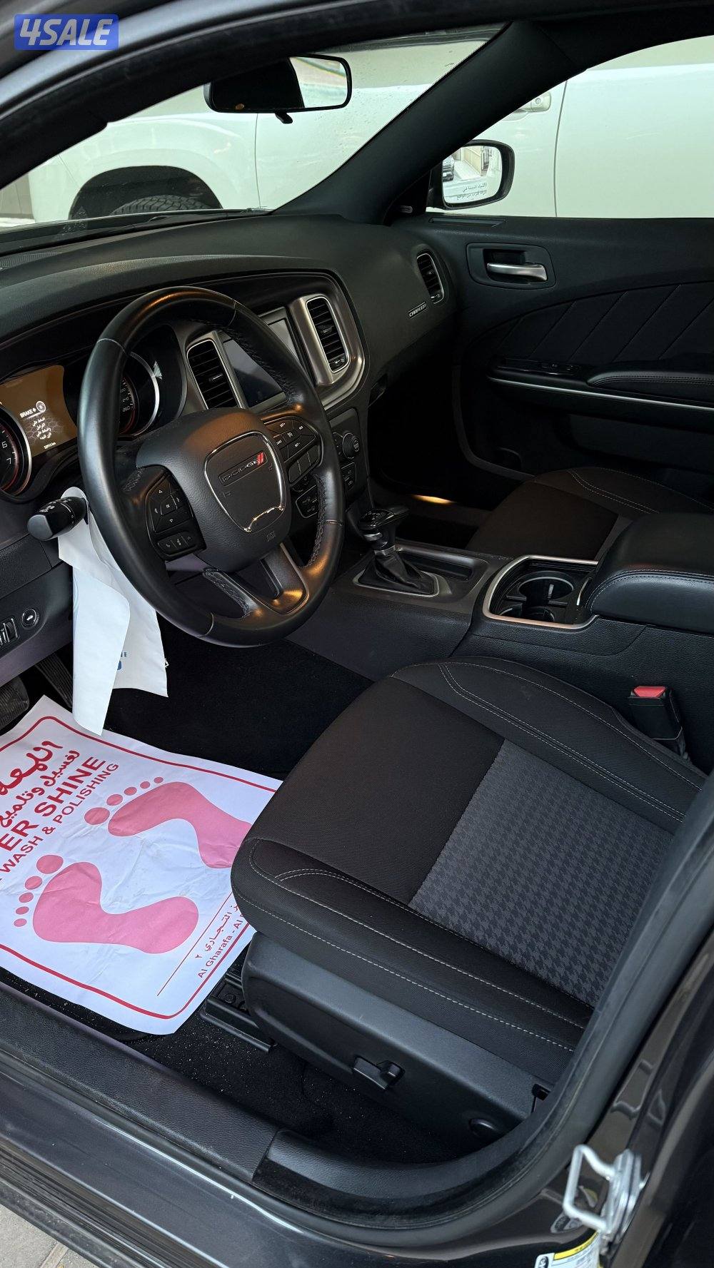 تشارجر 2023 ، 6 سلندر بحالة الوكاله شرط الفحص بالكاااامل سيرفس منتظم4