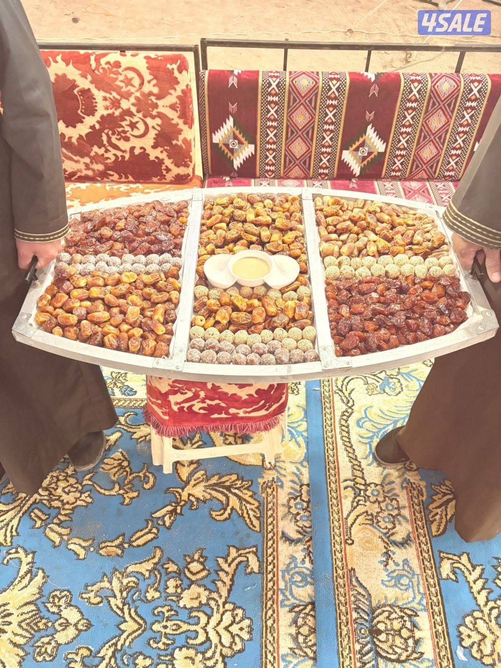 خدمه ضيافة رجال ونساء وجميع مستلزمات الأفراح والمناسبات باقل1