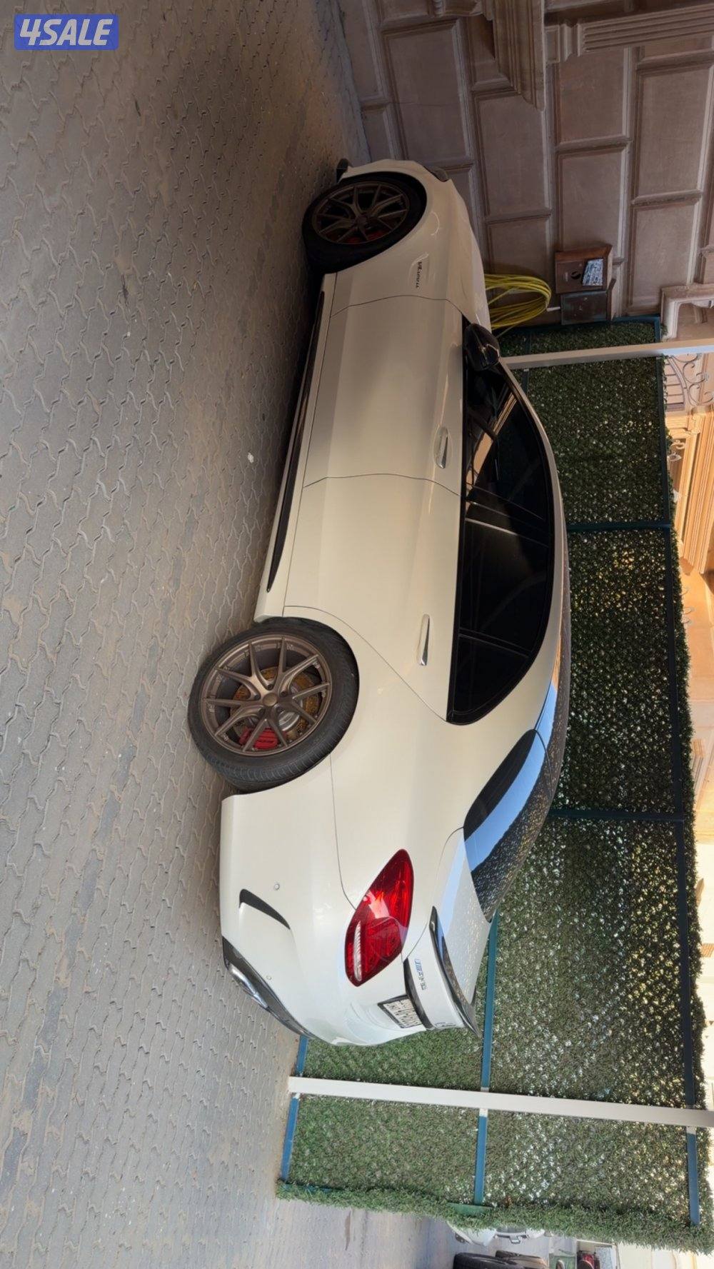 مرسيدس c63s amg0