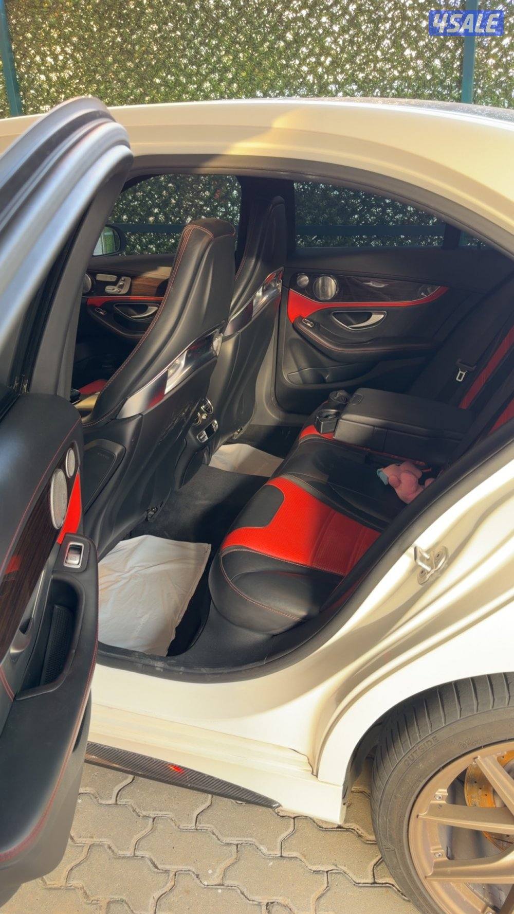 مرسيدس c63s amg1