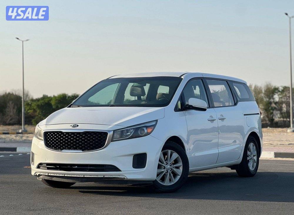 للبيع كيا سيدونا عائليه 2016 - 7 مقاعد - صبغ الوكاله ماعدا قطعه0