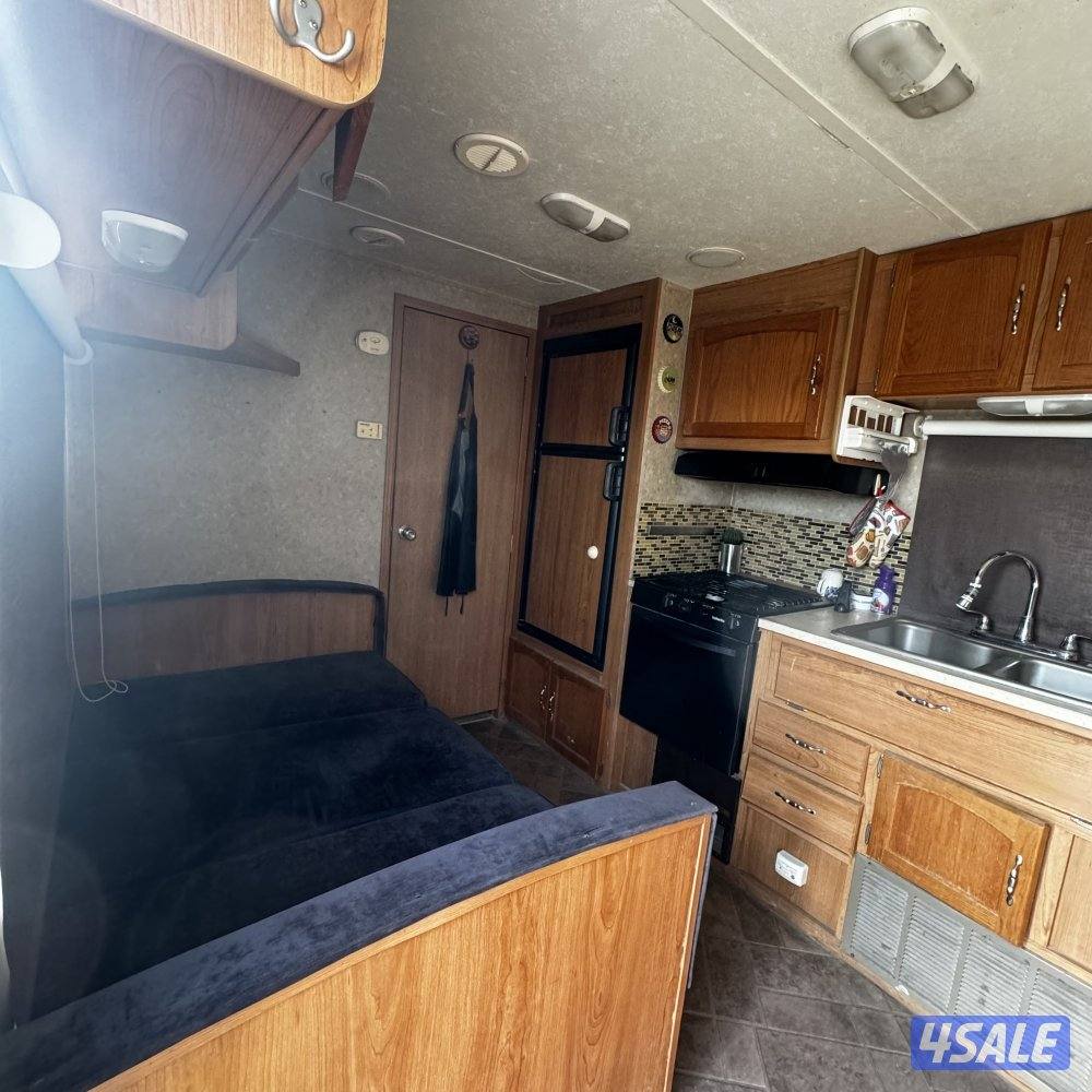 للبيع كرفان امريكي جاهز للموسم2