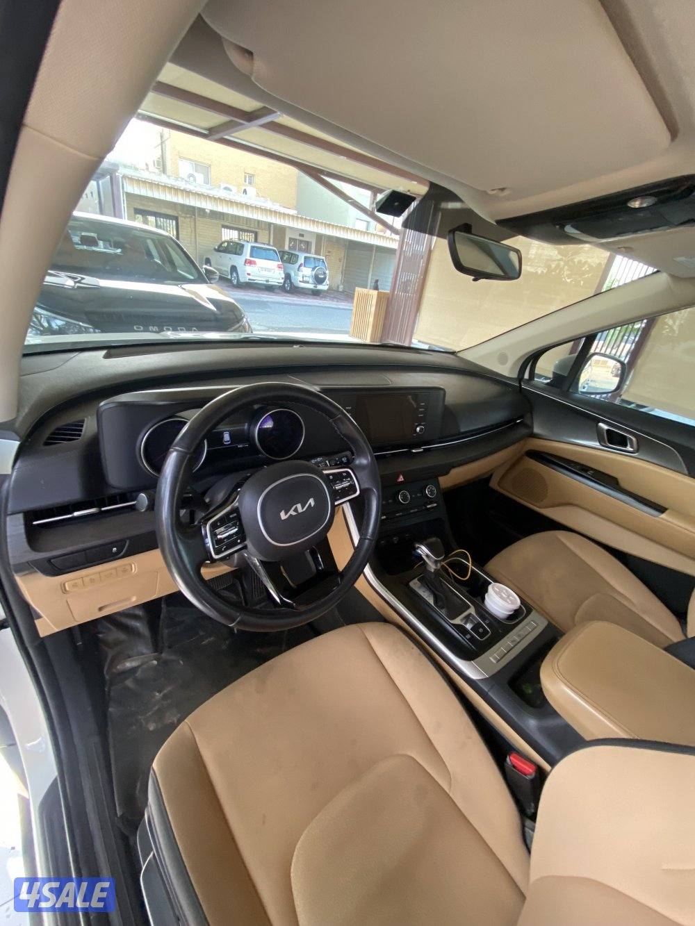 للبيع كيا كرنفال موديل 20234