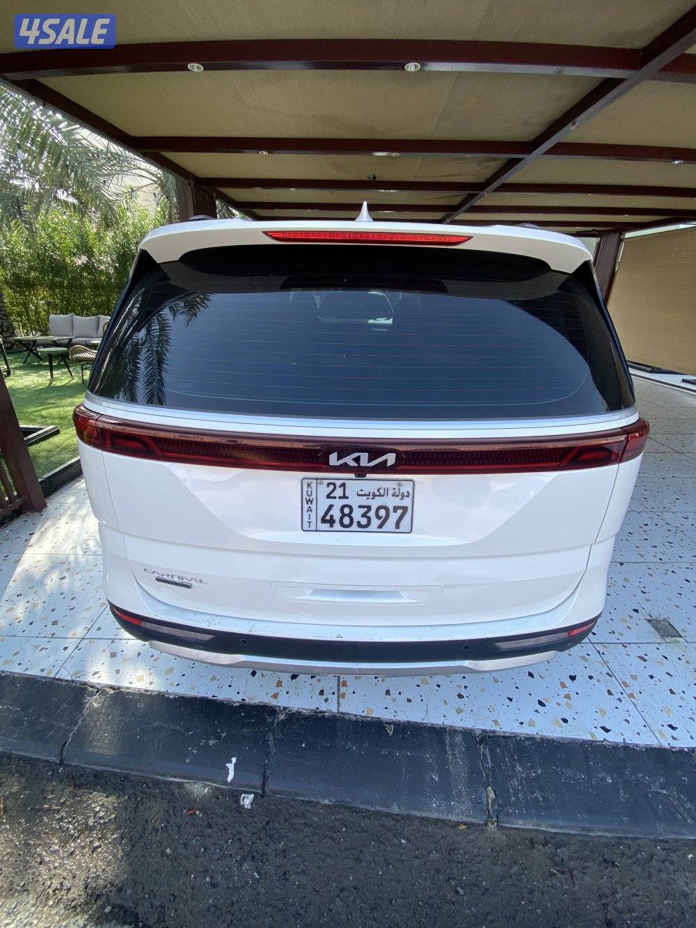 للبيع كيا كرنفال موديل 20239