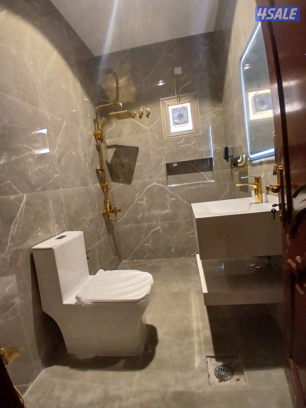 فني صحي ٠ مقاول صحي ٠ سباك ٠عامل صحي خدمه سريعه ٢٤ ساعه2