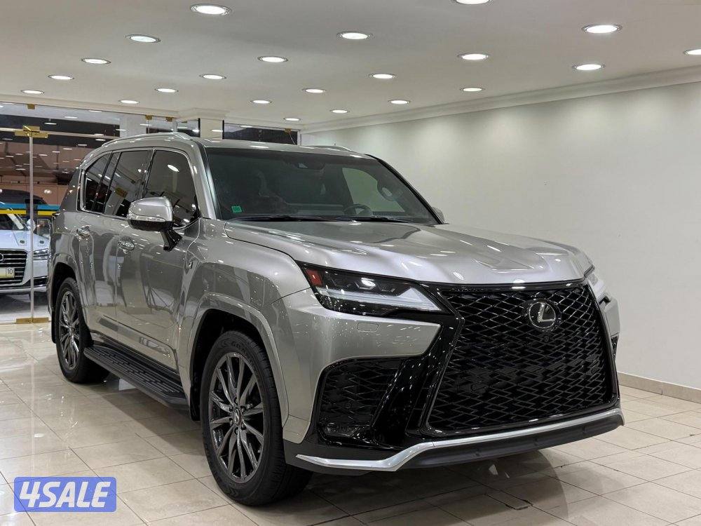 لكزس F SPORT وكالة تحت الكفالة موديل ٢٠٢٢ عداد ٥١ الف كيلو0