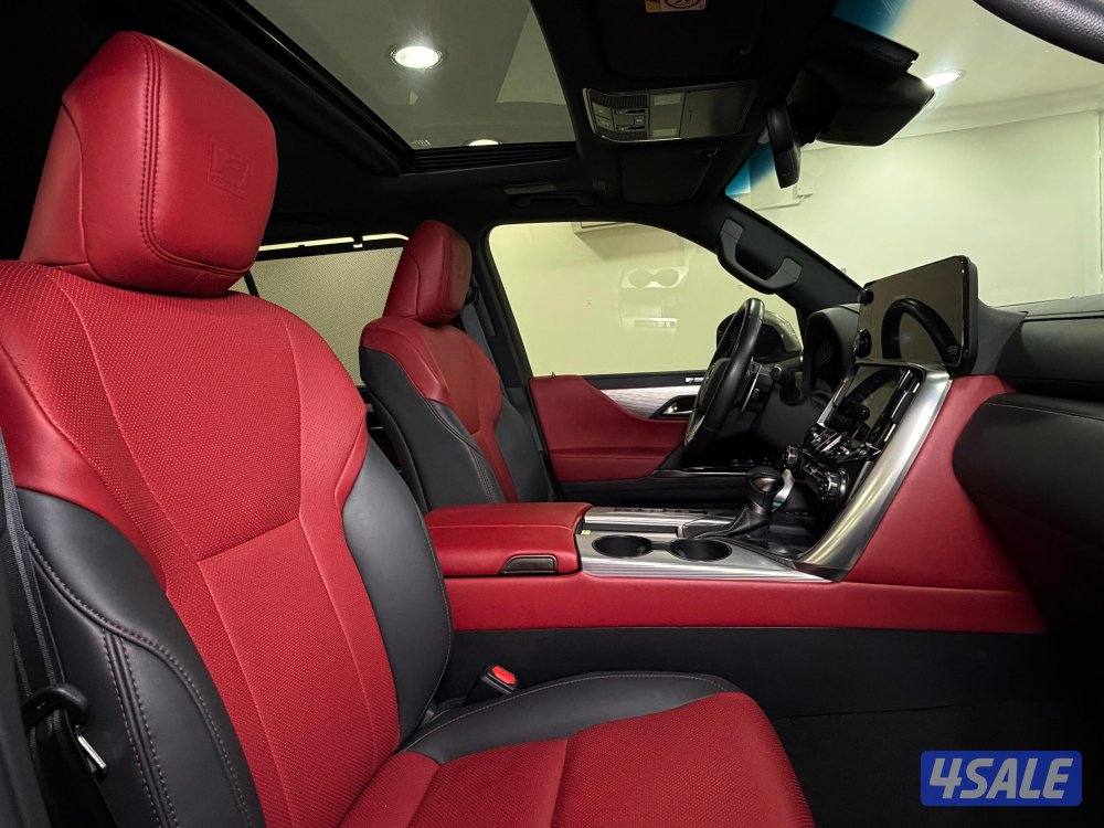 لكزس F SPORT وكالة تحت الكفالة موديل ٢٠٢٢ عداد ٥١ الف كيلو9