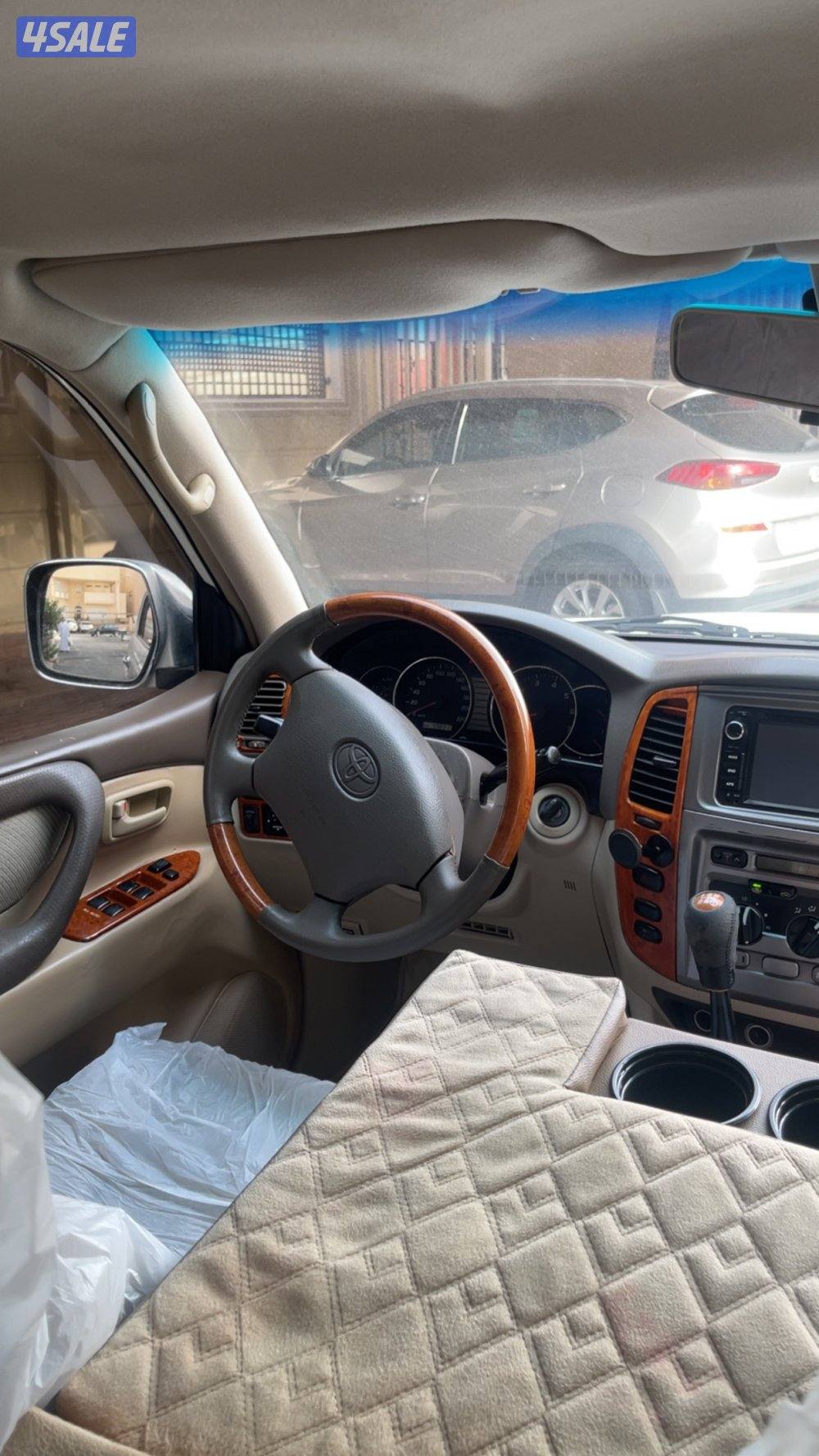 للبيع لاند ٢٠٠٦ قير عادي اساس3