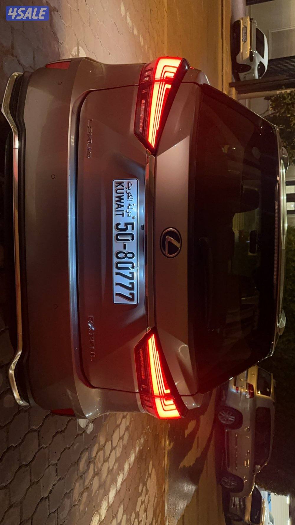 للبيع جيب لكسز Rx350L5