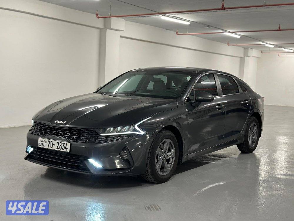 للبيع كيا K5 2500cc1