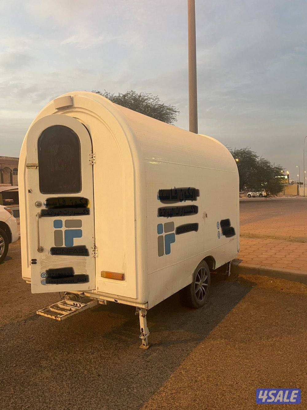 للبيع فود تراك قلص مجهز تمديدات كهرباء1